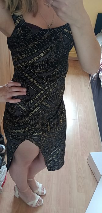 Sukienka nowa MIDI PrettyLittleThing r.S