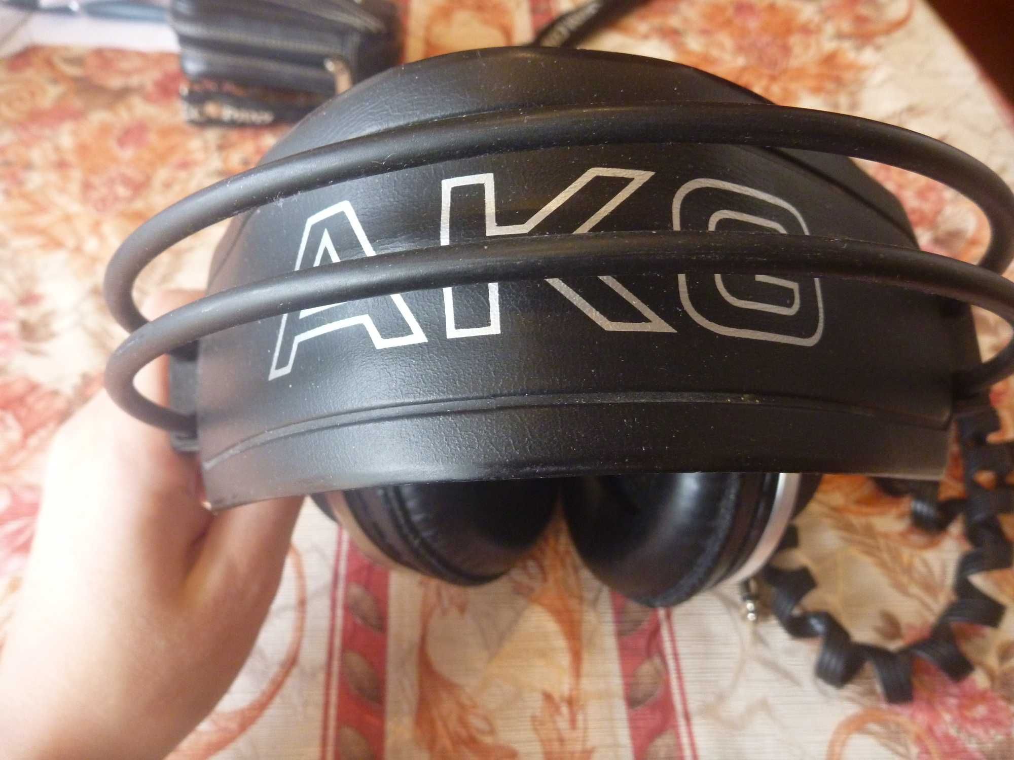 Навушники AKG K340