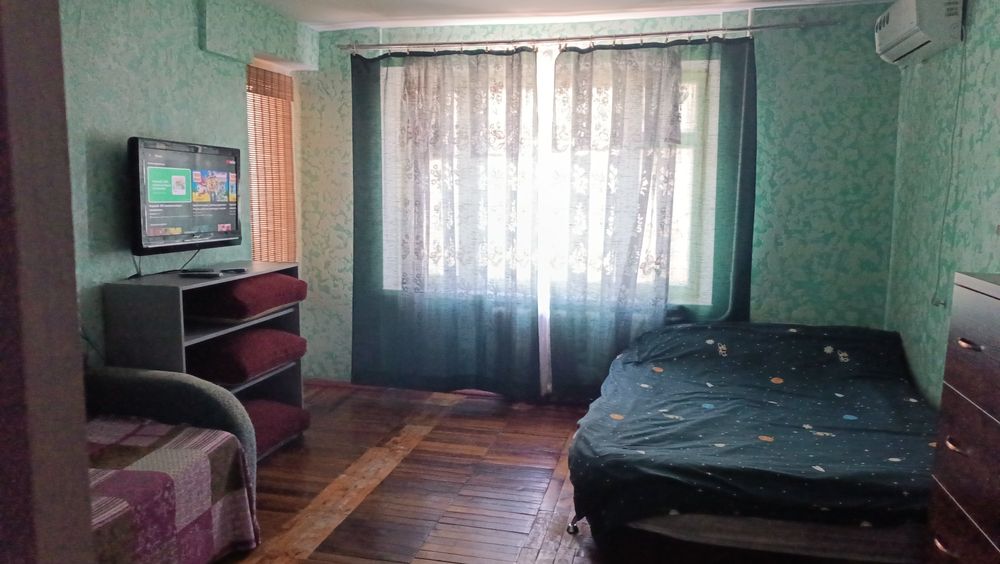 Сдам 2х ком квартиру посуточно пачасово на Бородинском.9 больница