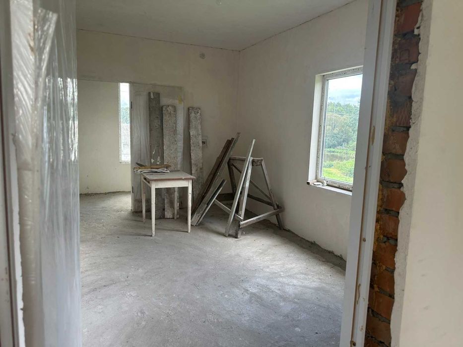 Просторий будинок! 100м2 - 6соток! Чорнові зроблені! Є Гараж!