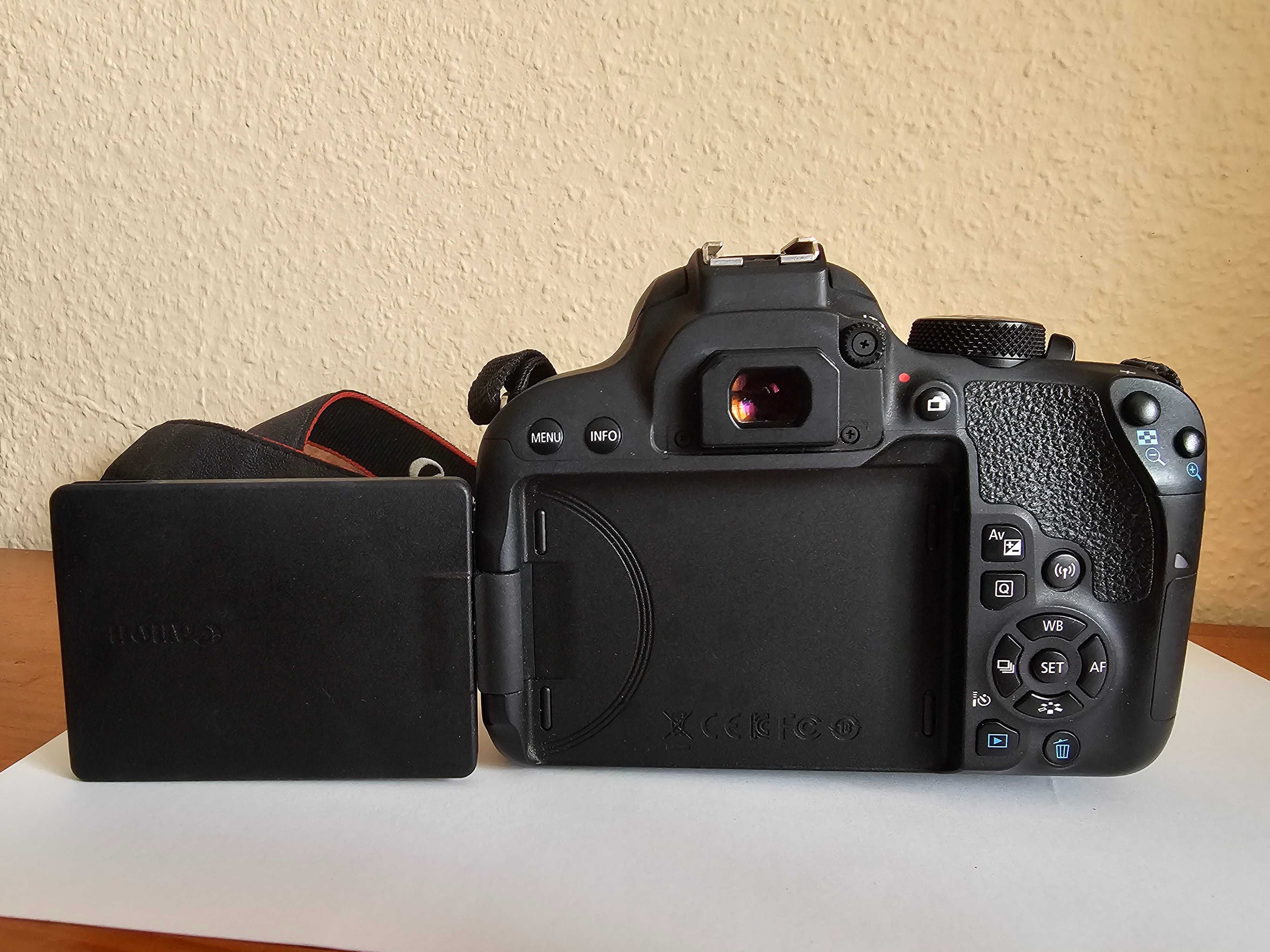 Canon EOS 800D + obiektyw 18-55mm + nakładka na obiektyw + akumulator