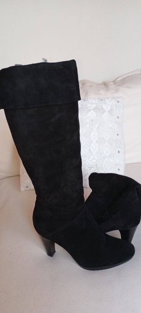 Botas camurça pretas de cano alto Y Enzo