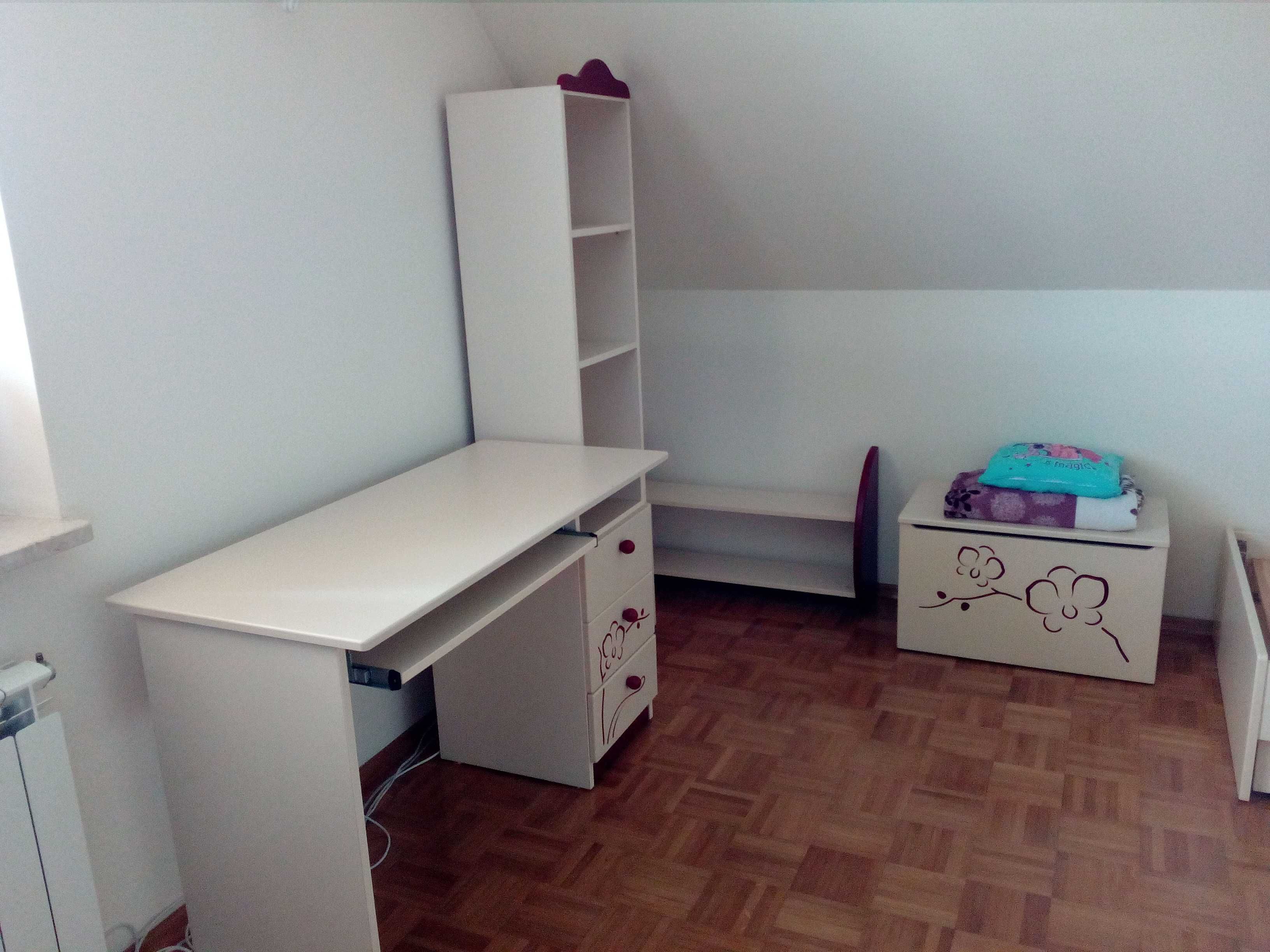 Meble Meblik + łóżko z materacem.Komplet mebli dla dziewczynki,gotowy.