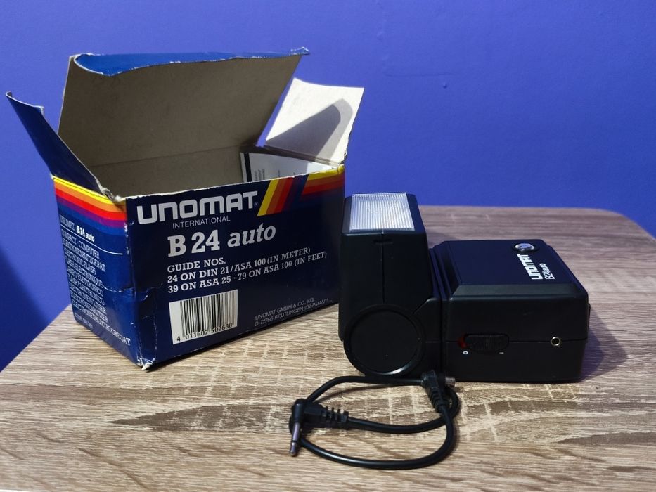 Фотовспышка Unomat B24