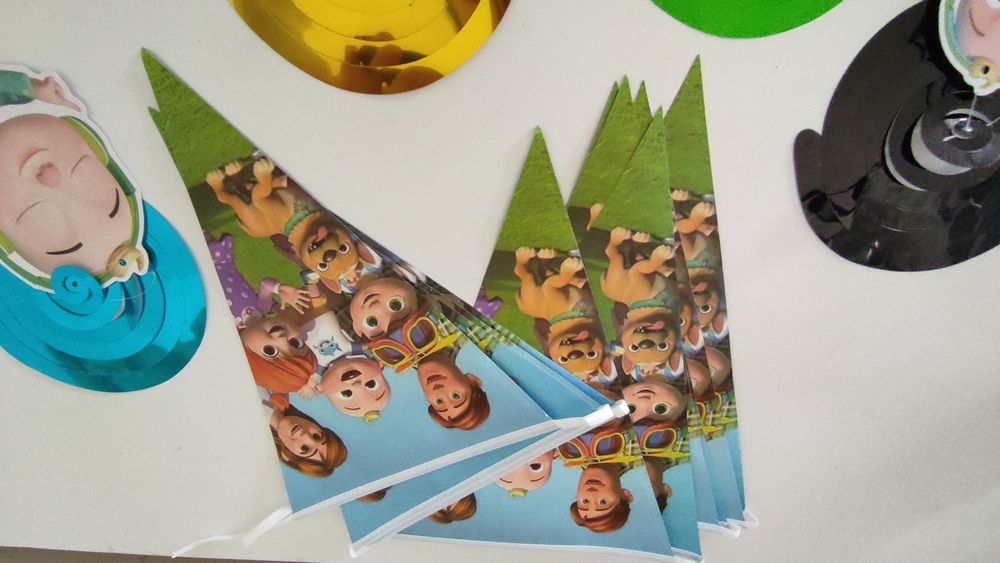 Tela em tecido Cocomelon