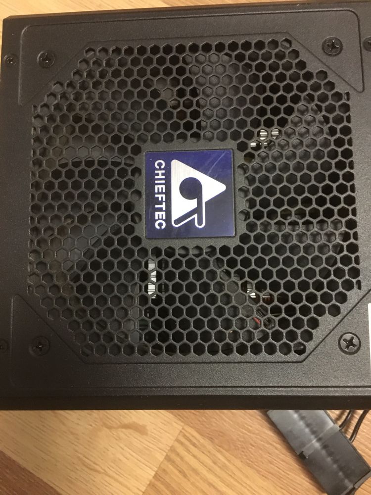 Блок живлення Chieftec 750w