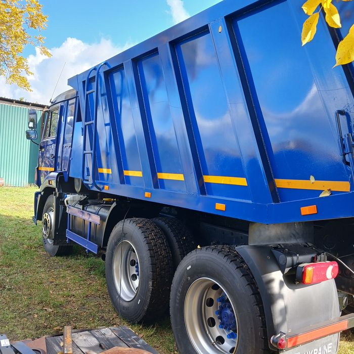 Вантажні автомобілі