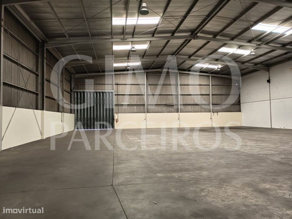 Armazém para arrendar