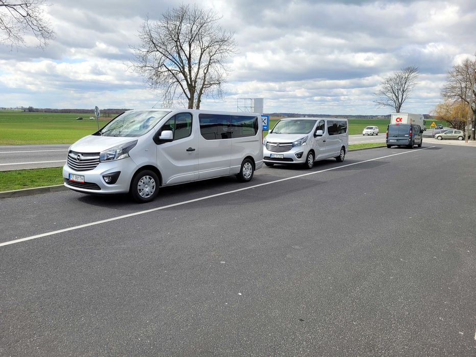 Wypożyczalnia busów 9-osobowych