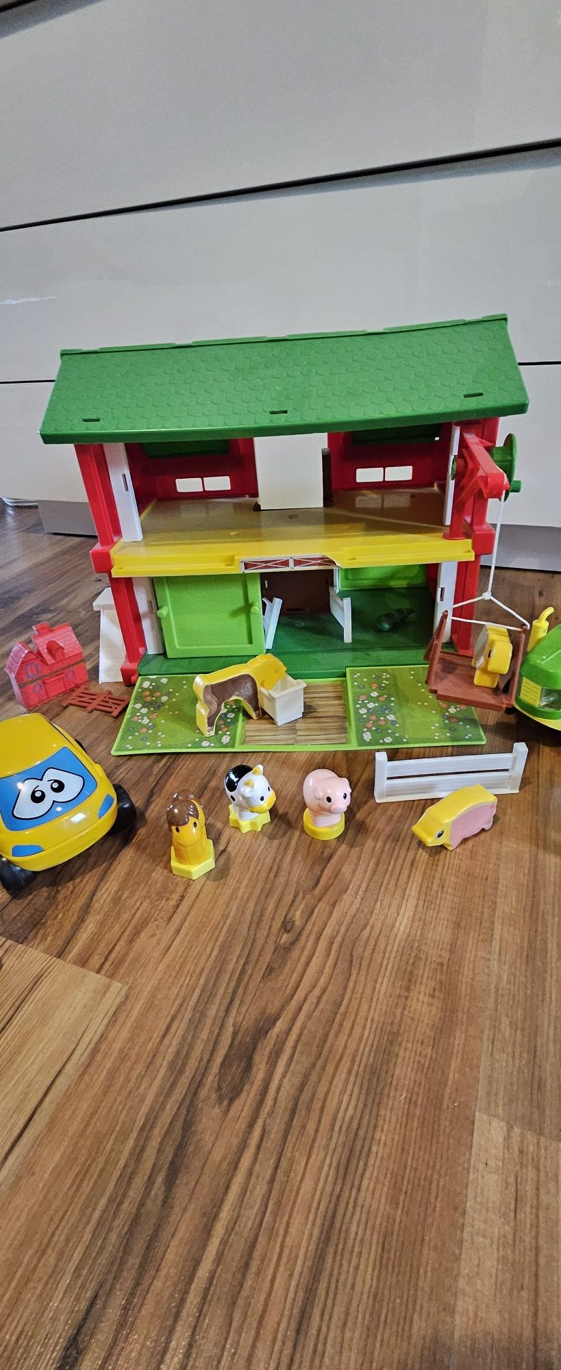 Farma ze zwierzętami Wader, traktory, autko