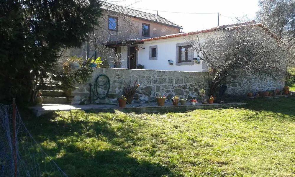 Casa de Campo , aluga-se períodos curtos