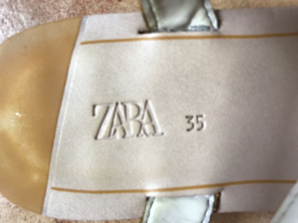 Босоніжки Zara