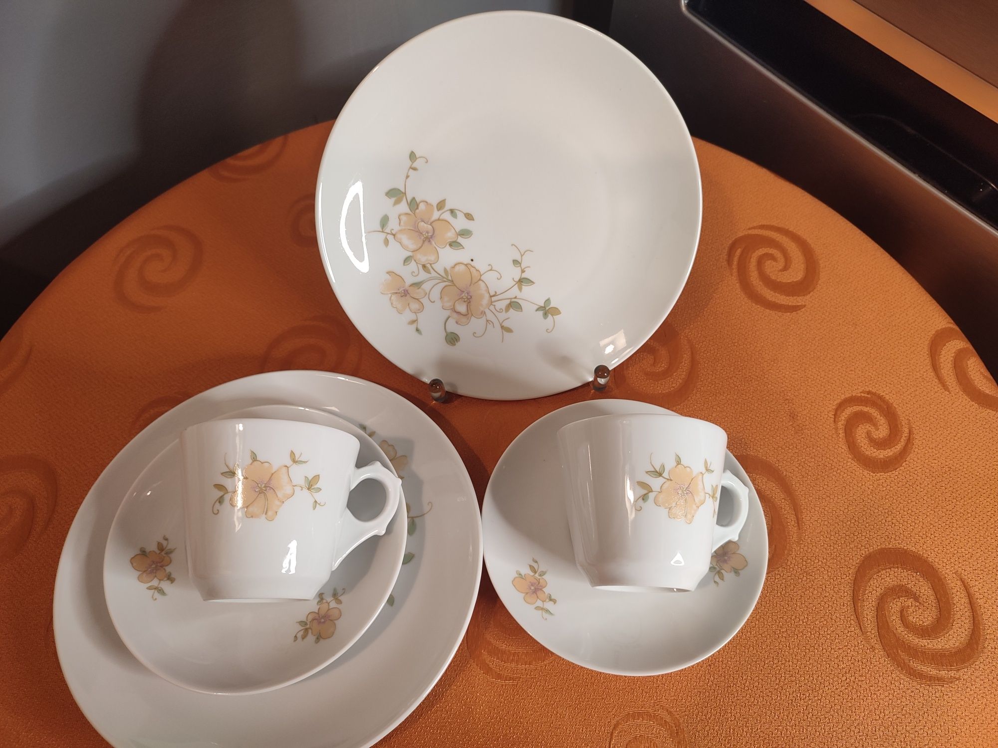Śliczne stare trio porcelana Kahla