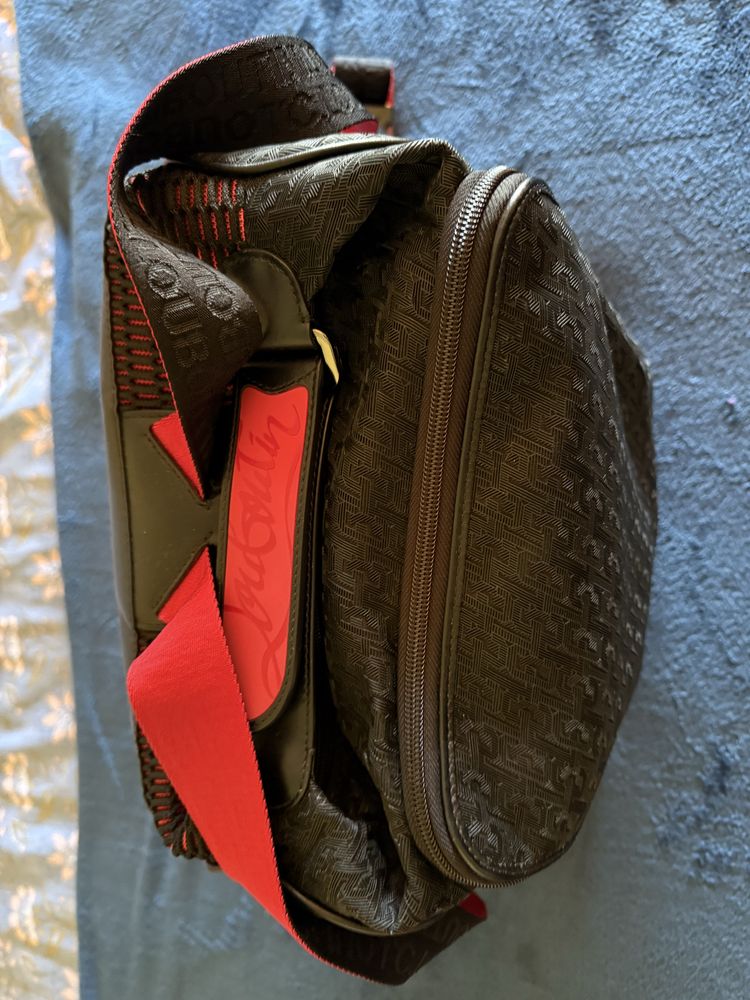 Mochila da Marca Christian Louboutin