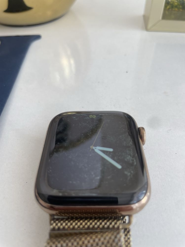 Apple Watch série 4 GPS + Celular 44 mm , STAINLESS STEEL