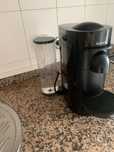 Máquina de café nespresso Delonghi vertuo plus