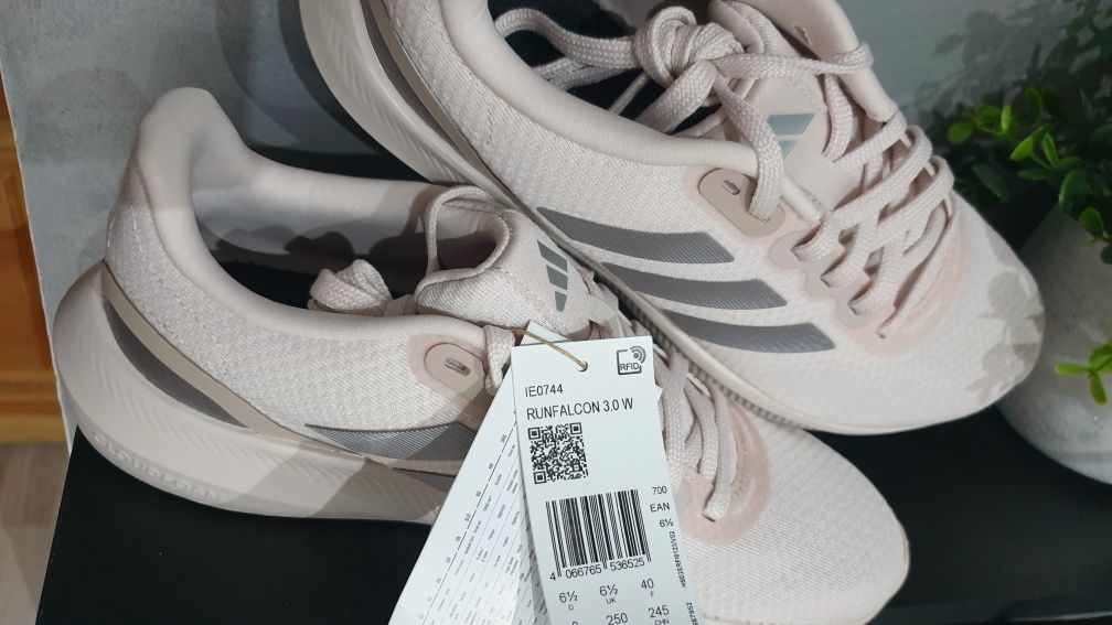 Buty damskie adidasy snackersy do biegania  Adidas Runfalcon 3.0.W
