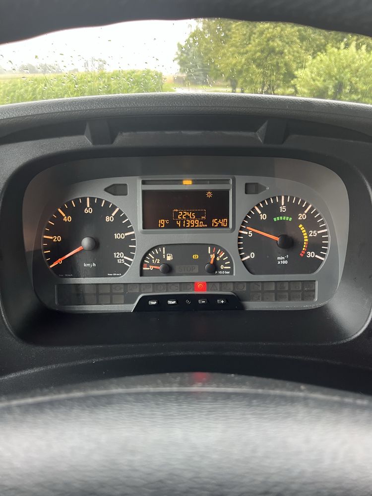 Mercedes Axor !zarejestrowany jako Specialny! 2006r wywrotka 3 strony