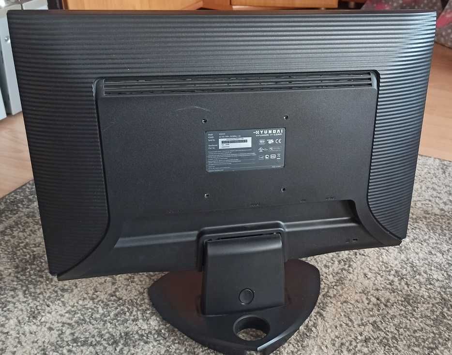 Monitor HYUNDAI 22"