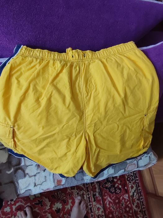 Продам чоловічі стильні шорти.