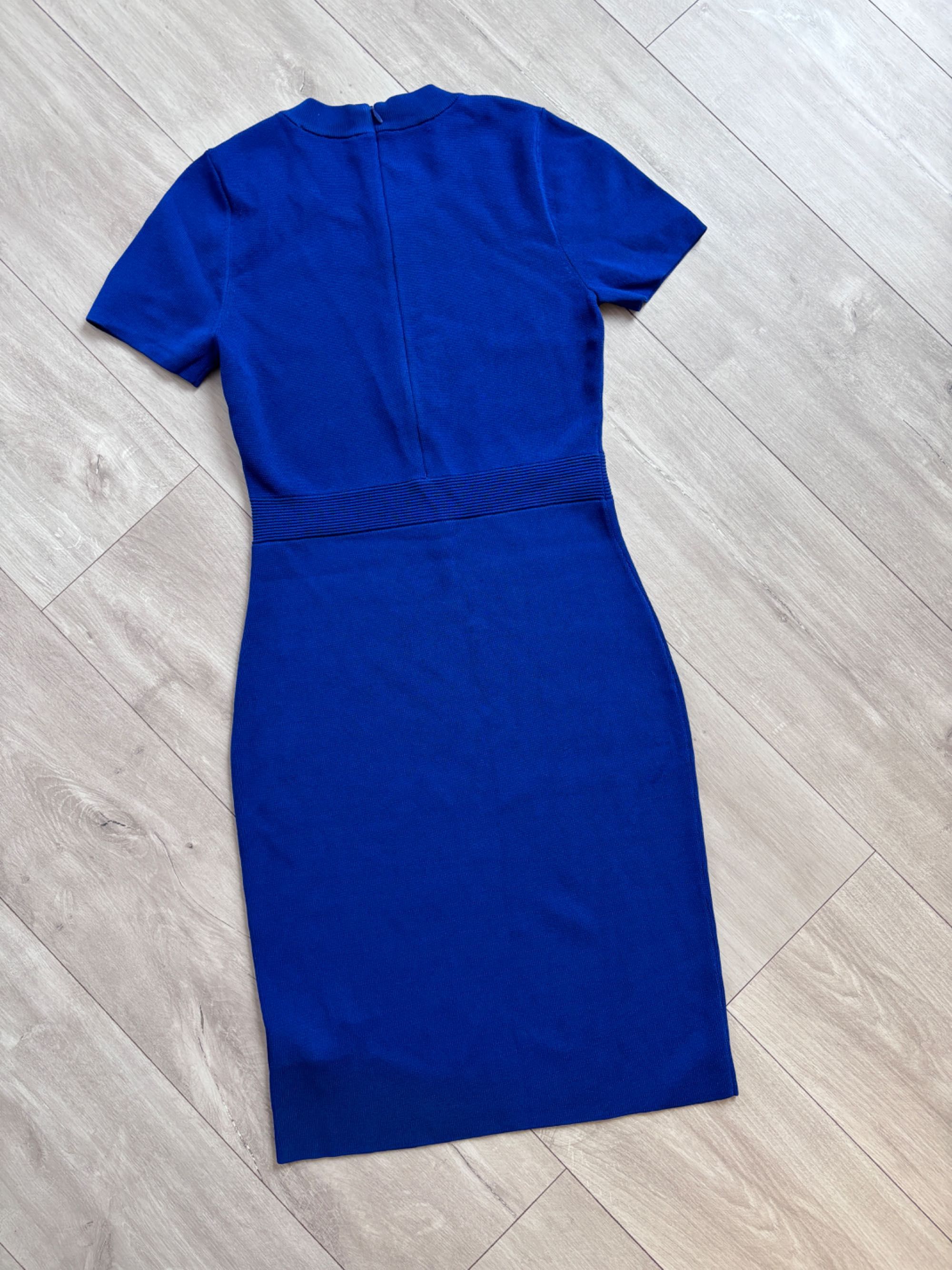 Michael Kors szafirowa modelująca niebieska sukienka XS 34