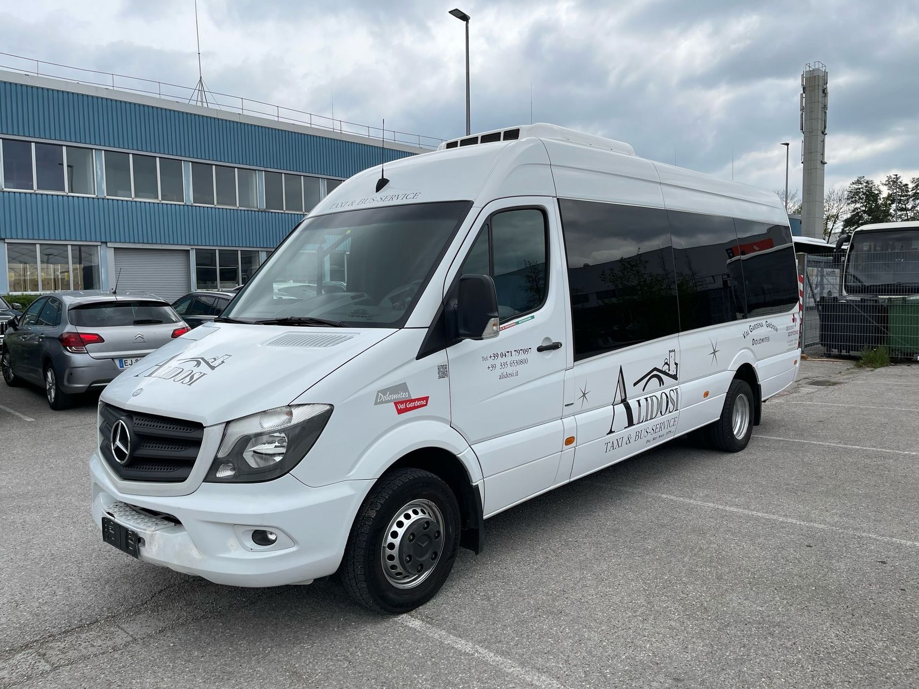 Mercedes-Benz 519  Mercedes sprinter 519 model