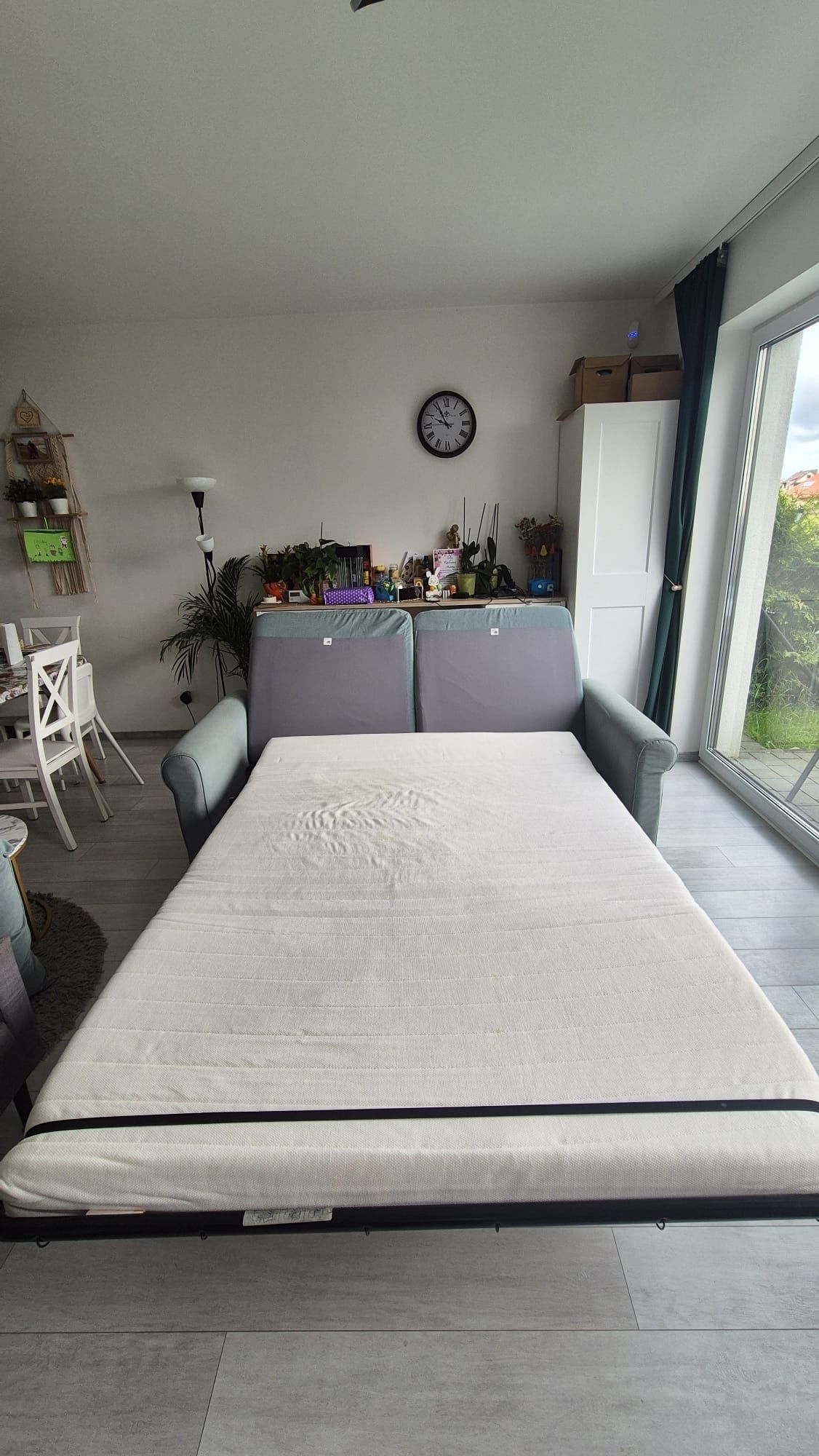 Sofa rozkładana z materacem
