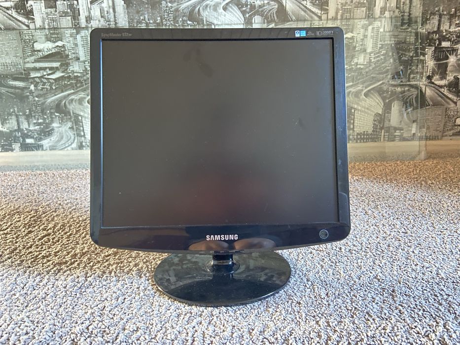 Монітор Samsung 19” LS19PEDSFV/EDC (932BF)