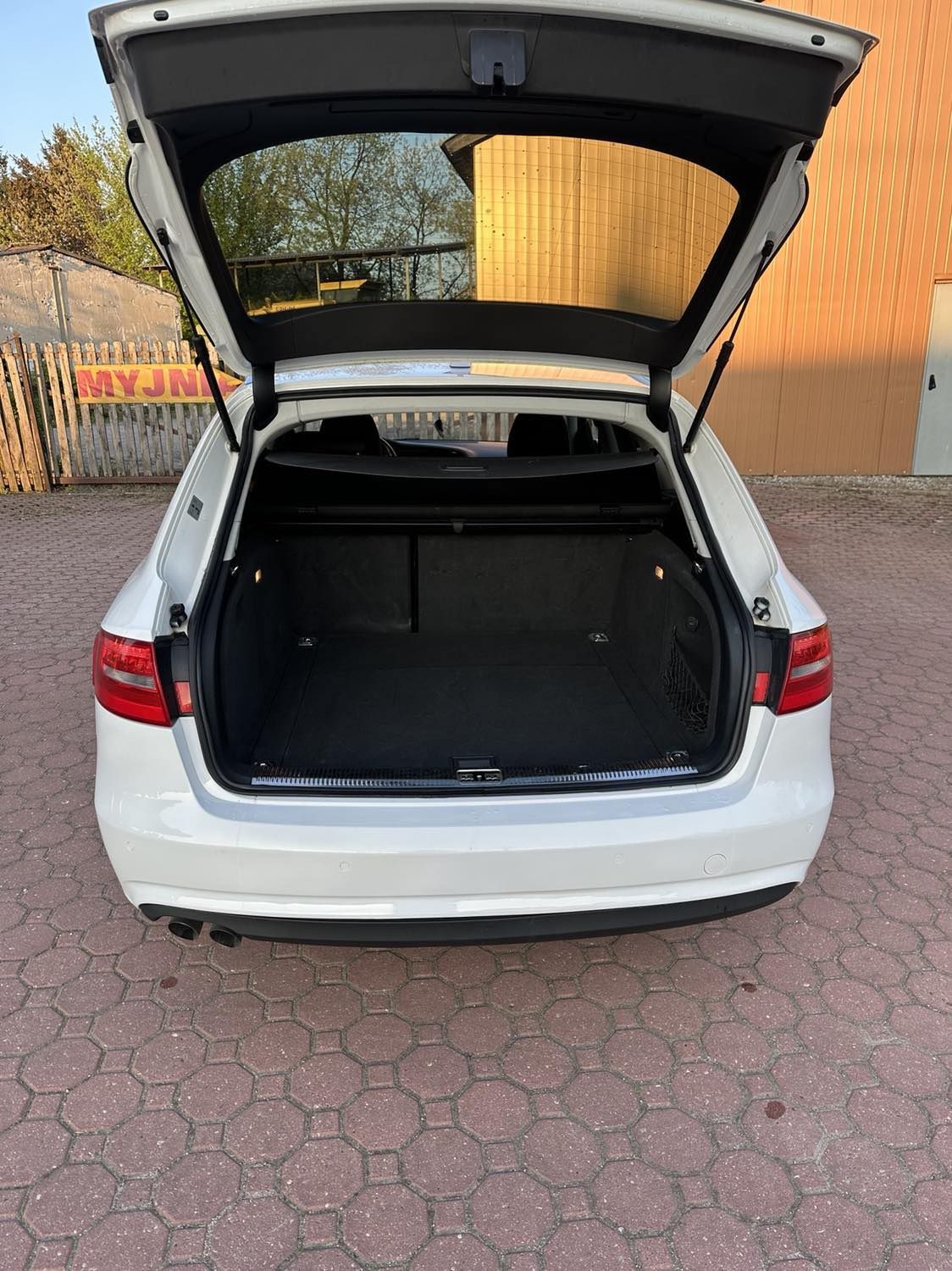 Audi a4b8 2.0 TDI 177km