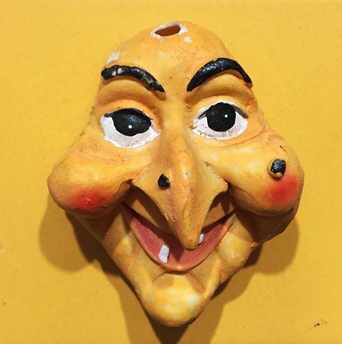 Azulejo antigo Português com imagem de bruxa