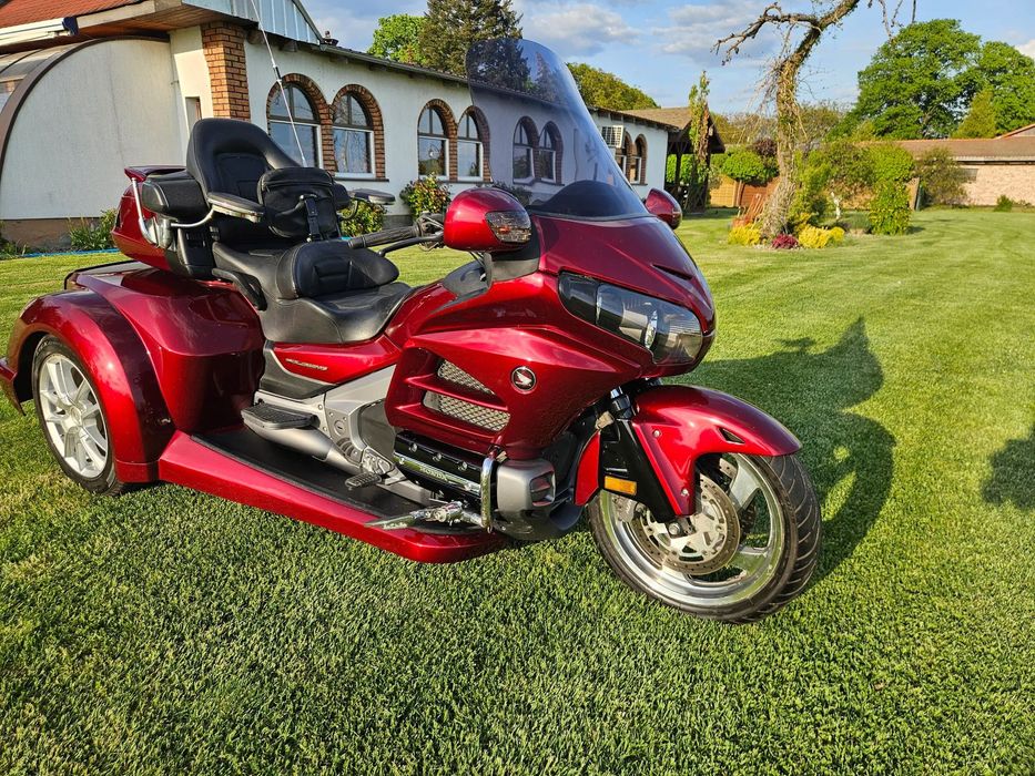 Honda GL Honda GL1800 GoldWing trike trójkołowiec roadsmith niski przebieg