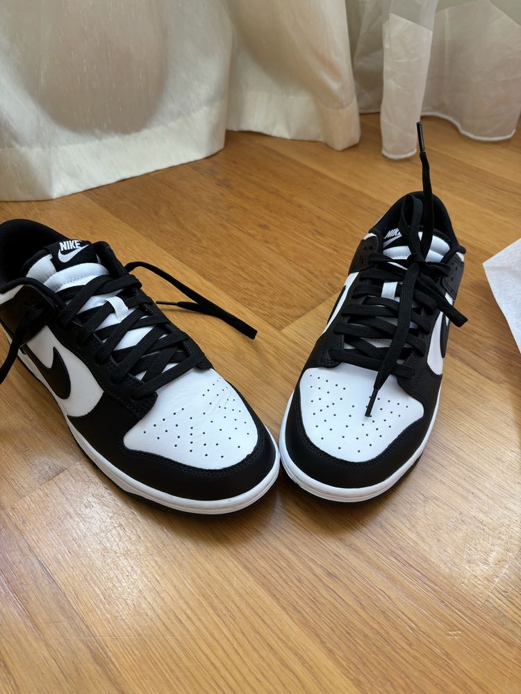 Кроссовки nike dunk low panda 44.5