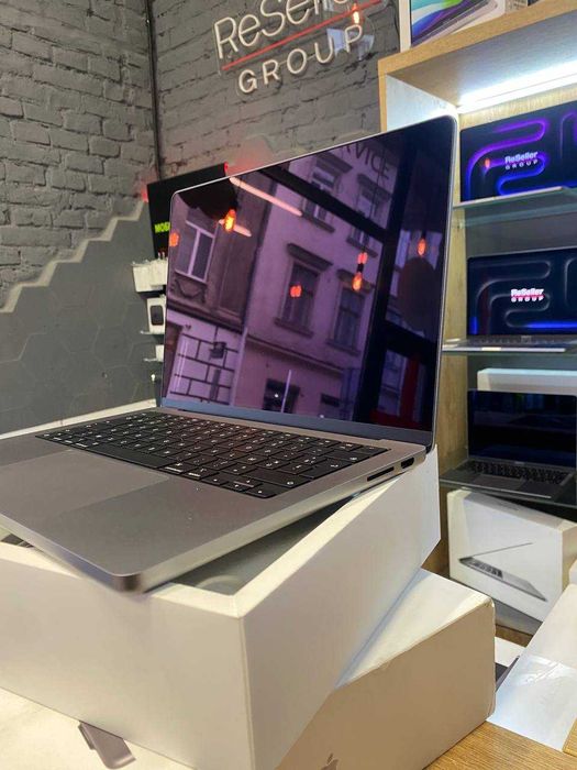 Ноутбук Apple MacBook Pro 14" M3 8/512GB Space Gray (MTL73) 2023