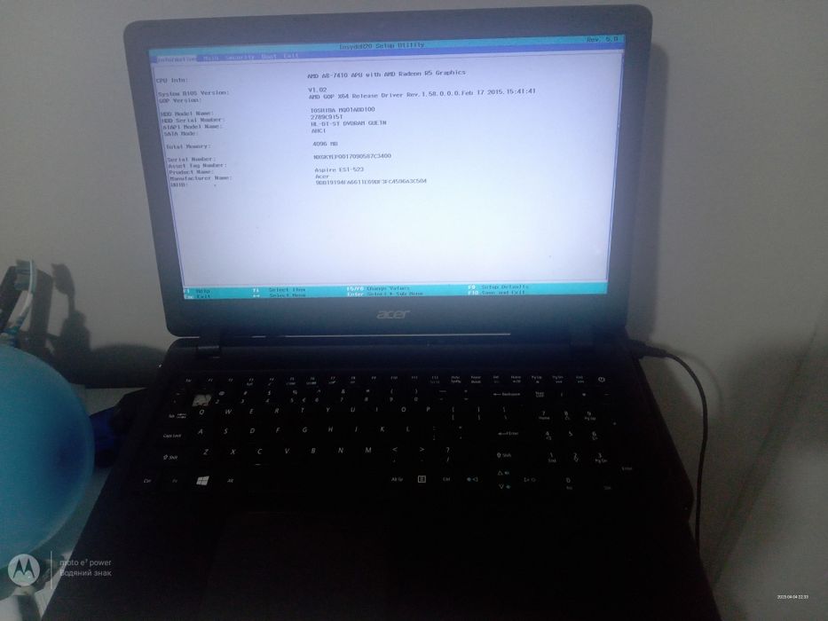 Laptop Acer es1 523