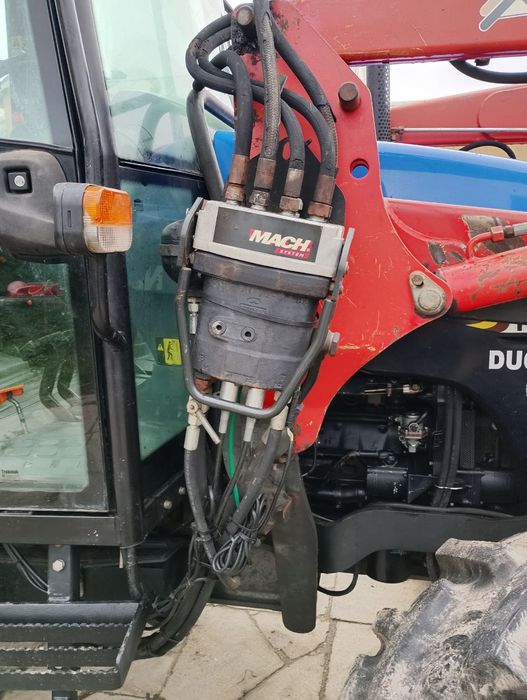 New holland TD85D 2003r  z Turem,  
Sprowadzony z Francji

9700 m