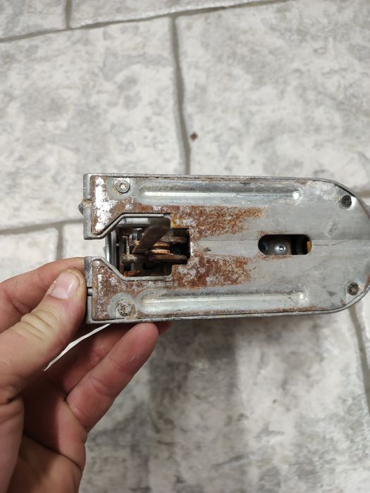 Wyrzynarka DeWalt DCS 331