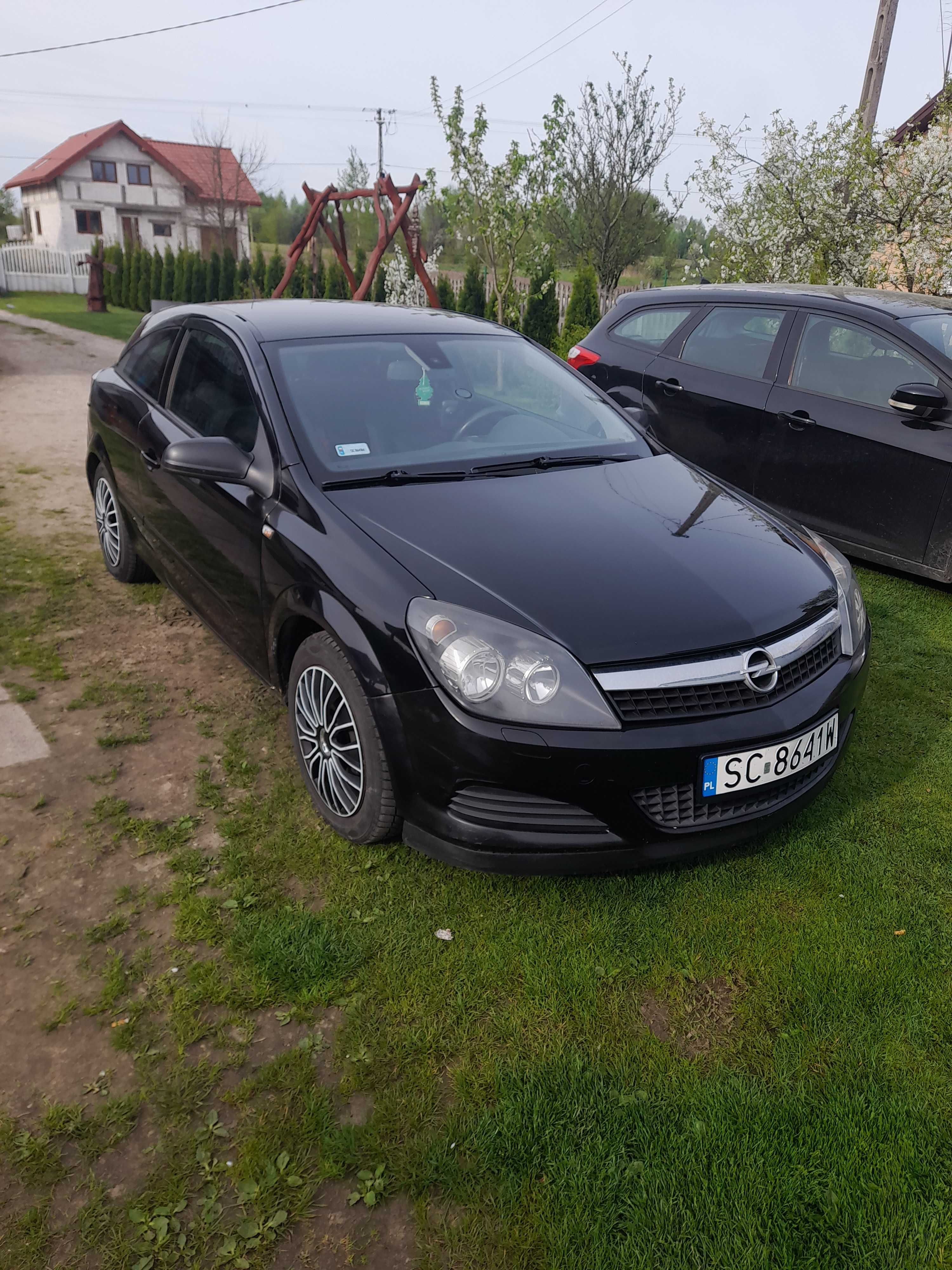 Opel Astra H GTC