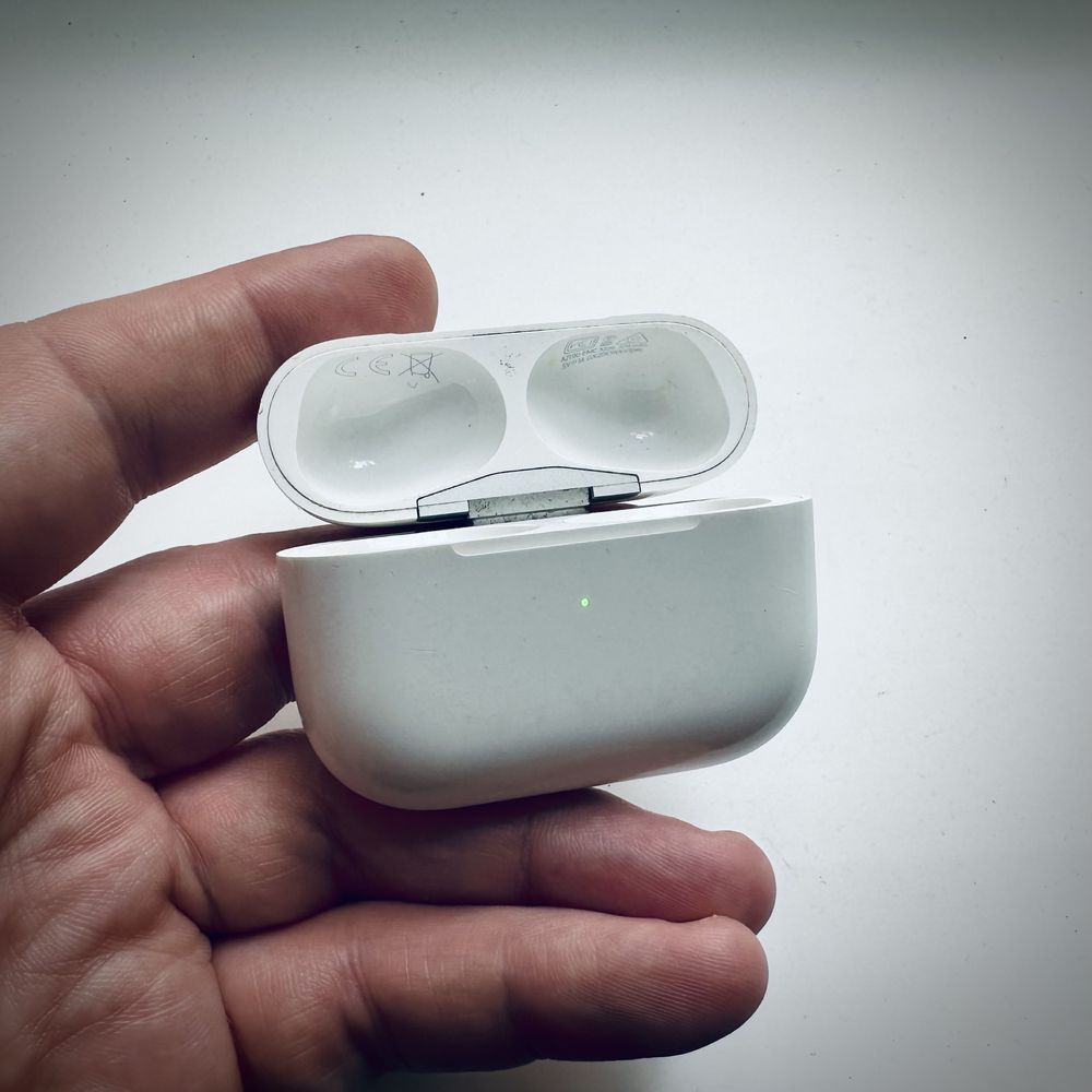 Case Apple AirPods Pro A2190 original кейс оригинал A2700 A2968