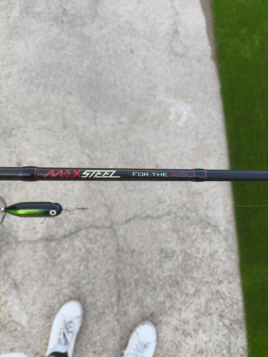 Vendo conjunto de pesca spinning