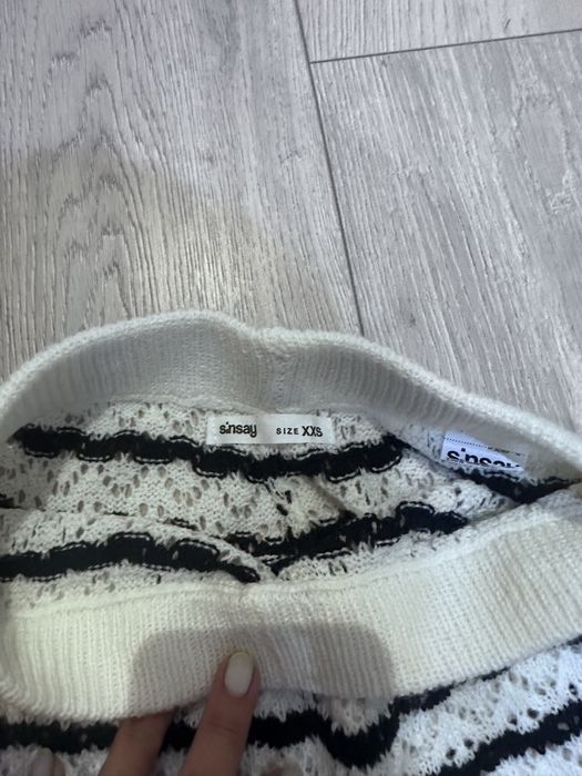 Kultowe spodnei w paski ażurowe rozmiar xs