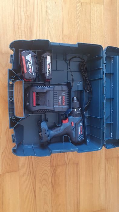 Wiertarko-wkrętarka Bosch GSB 18V-28. Akcesoria. Nieużywana