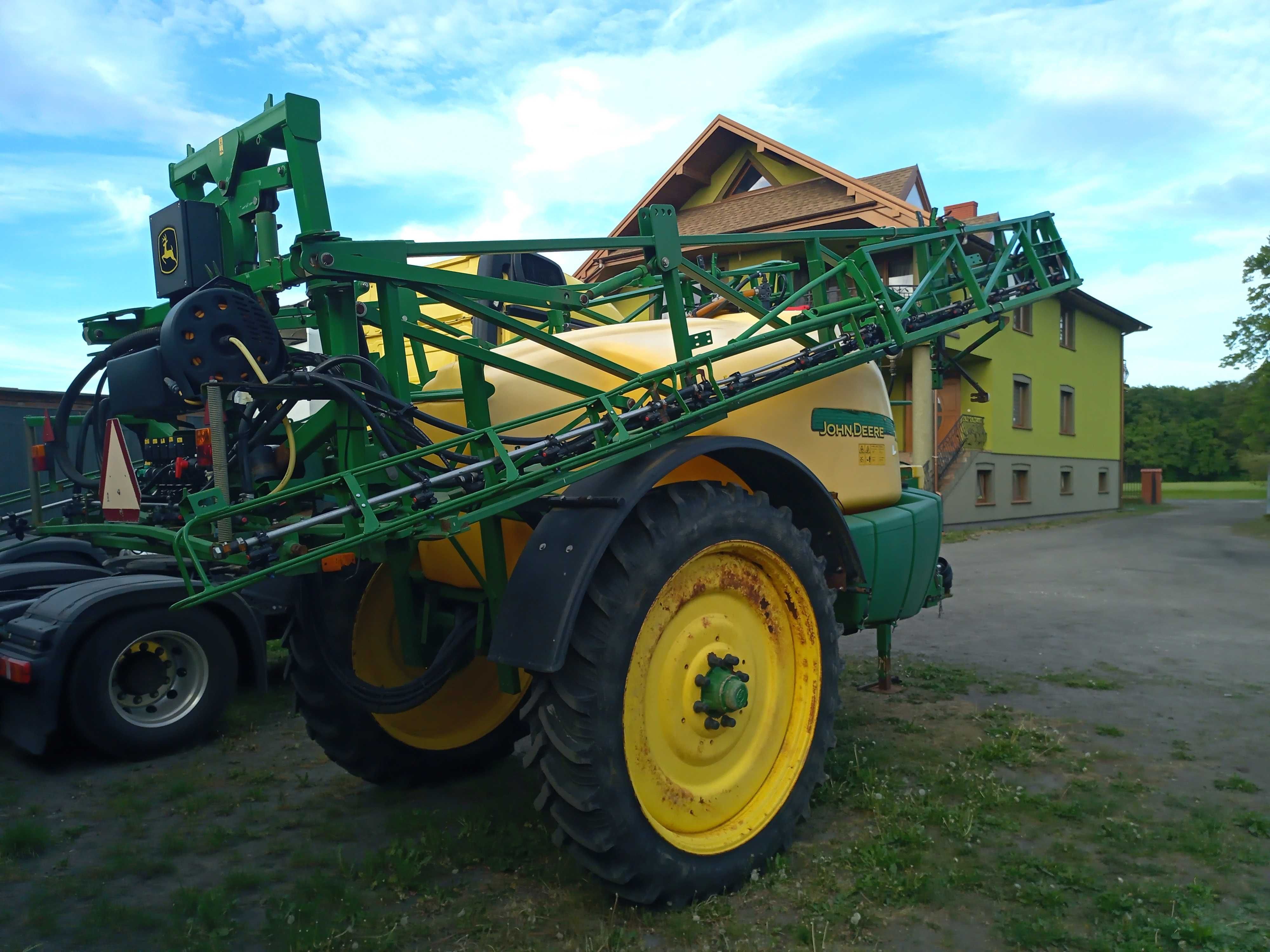 Opryskiwacz John Deere 740