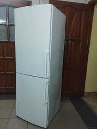 Холодильник з морозилкою Bosch No frost (суха заморозка)