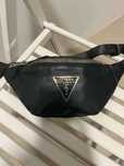 nerka guess czarna
