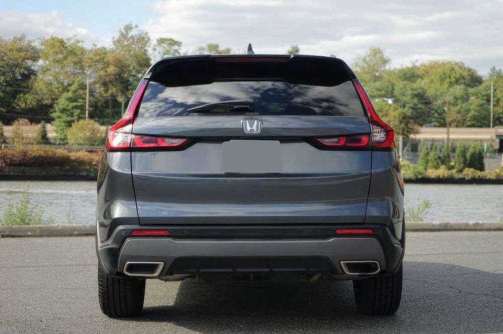 Honda CR-V      2023