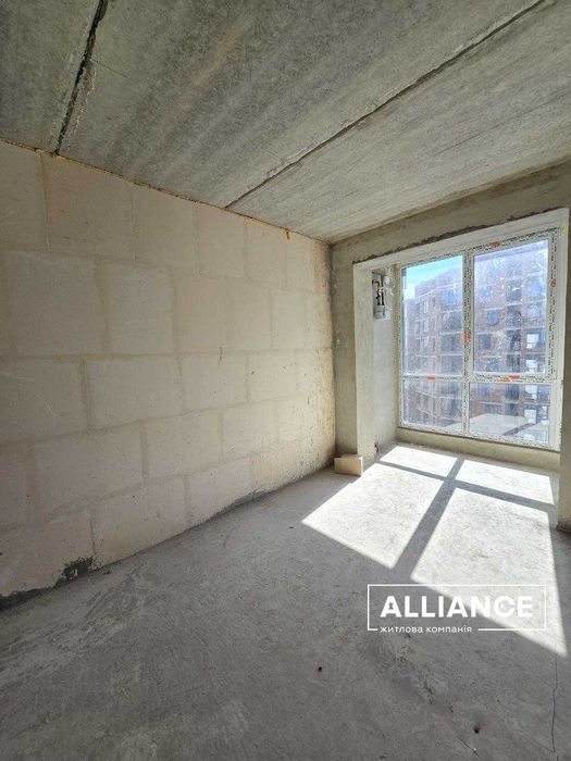 Терміново!Дворівнева квартира з великою терасою в центральній частині