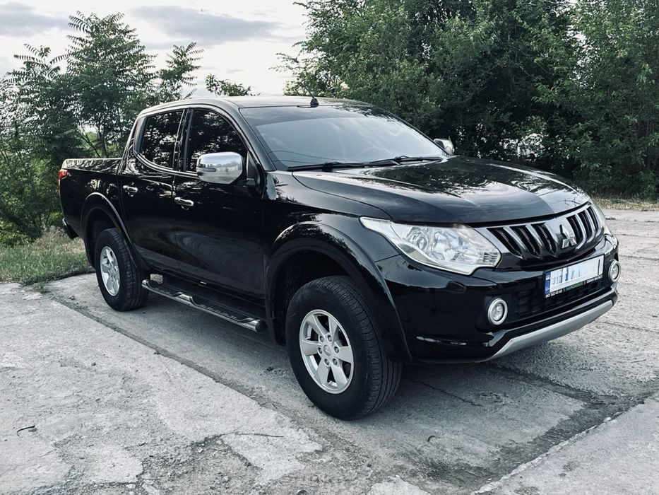 Продам Mитсубиси L200 Официальный