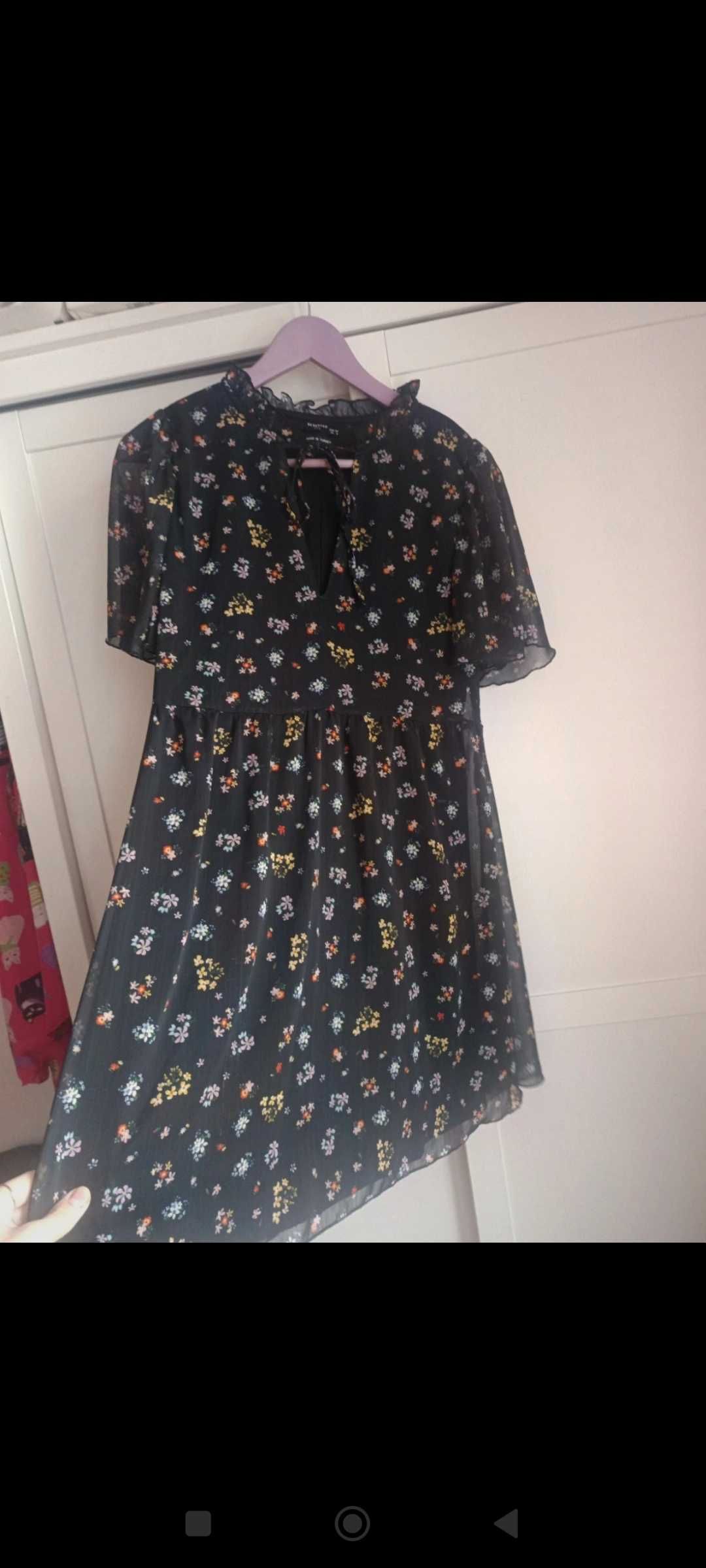 Reserved S 36 letnia sukienka kwiecista