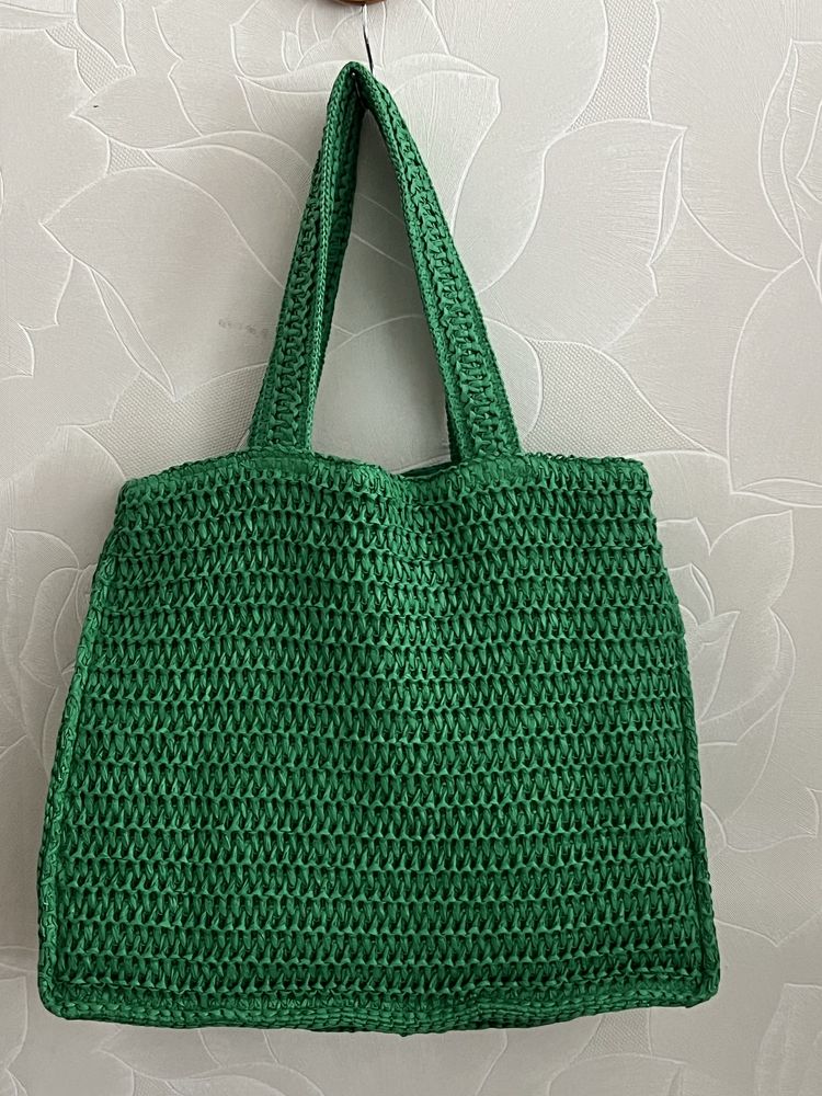 H&m яркая летняя сумка.