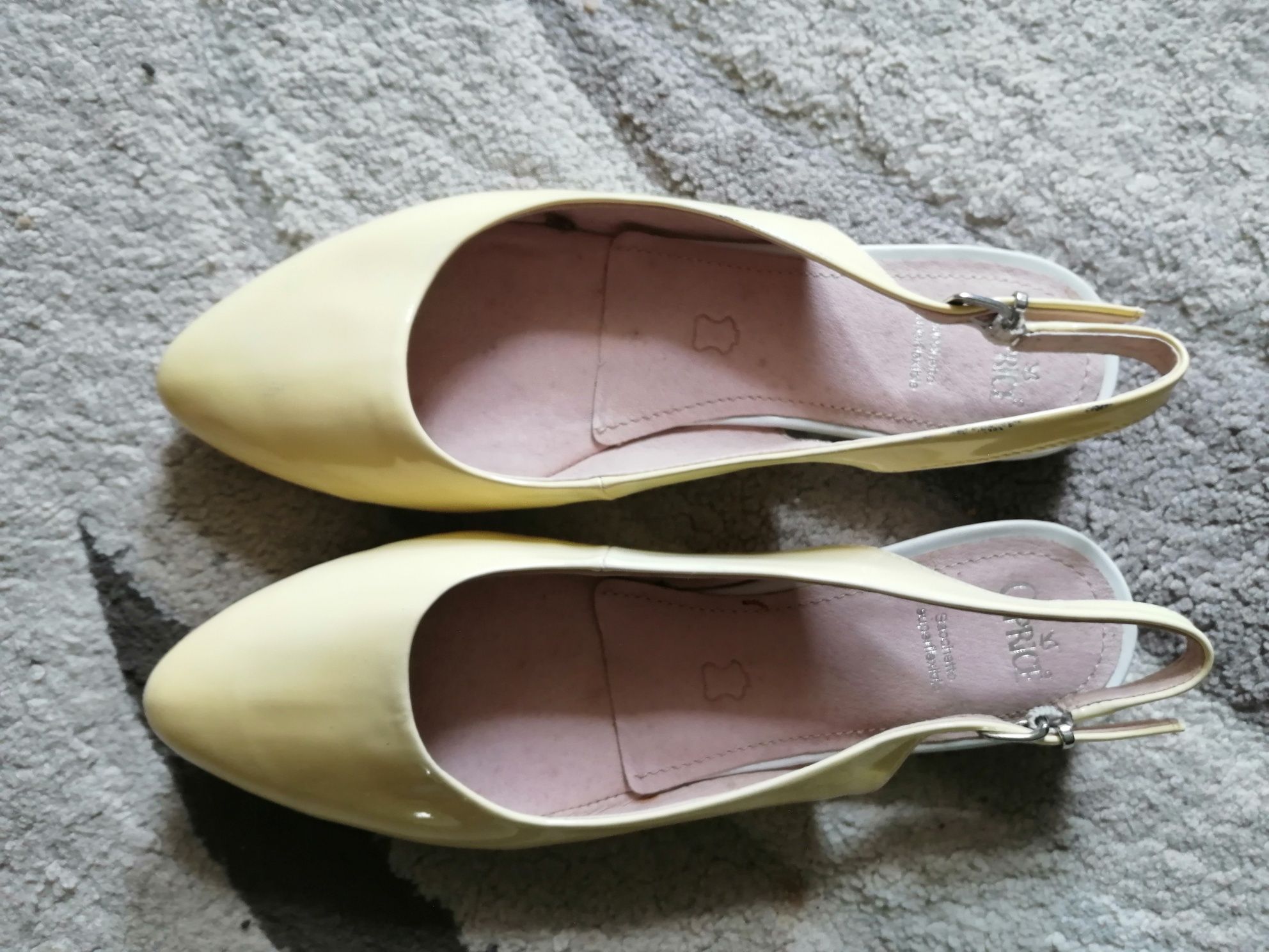 Весільні босоніжки сандалі балетки шкіра Caprice розмір 38